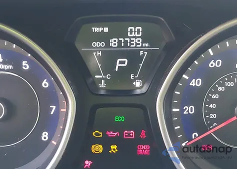 2013 Hyundai Elantra Gls/Limited z USA, uszkodzony, nr VIN 5NPDH4AE4DH179230